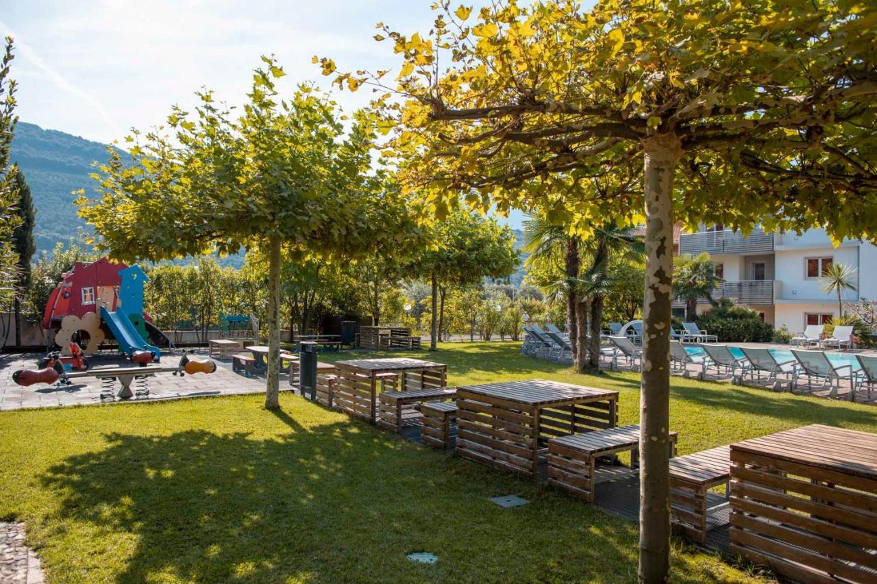 4 Limoni Apartment Resort Рива-дель-Гарда Екстер'єр фото